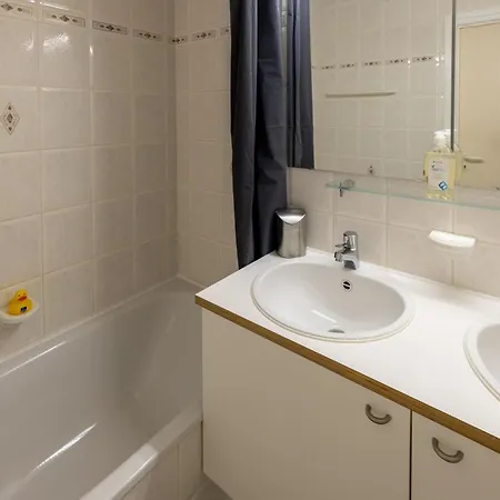 Premium Holidays - Beautiful And Trendy Flat Port Noumea Near The Nieuwpoort